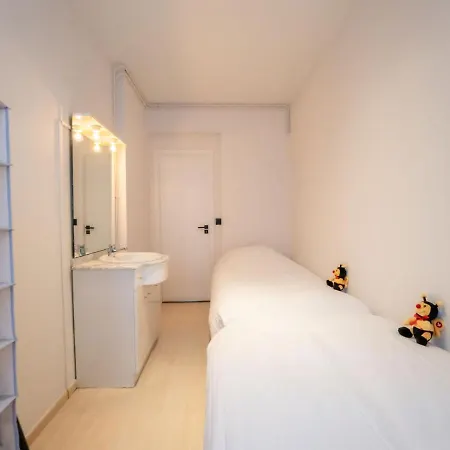 Apartment Escape With Sea View By Interhome